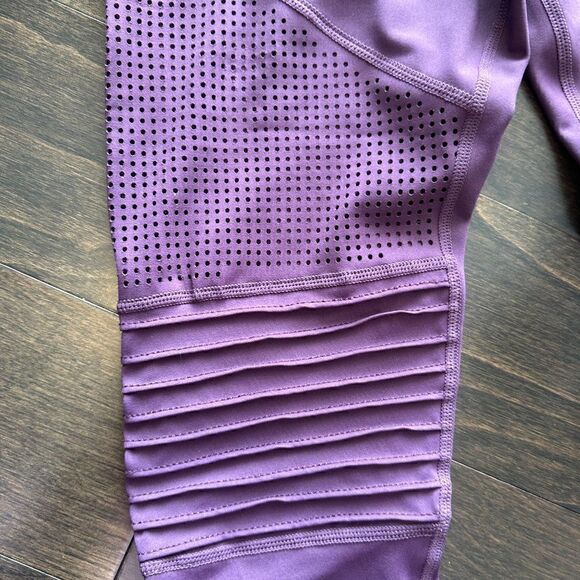 𝅺NWOT Zyia Moto Leggings, Dark Purple, Size 8-10 - Picture 3 of 7